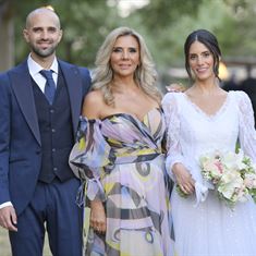 כשחמותך היא מעצבת שמלת הכלה שלך, כל השאר זה בונוס