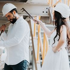 מתח גבוה במיוחד: הזוג שהרים צילומי זוגיות במקום העבודה  